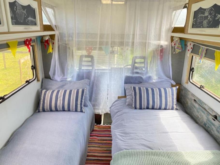 Lily Cosy Campervan With Sea Views & Amazing Sunrises St Ives エクステリア 写真