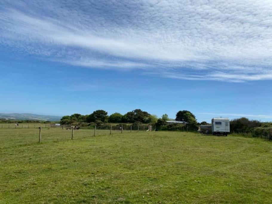 Lily Cosy Campervan With Sea Views & Amazing Sunrises St Ives エクステリア 写真